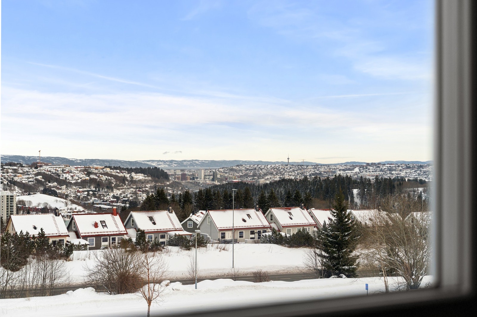 Metrobusstopp like ved med hyppige avganger til og fra sentrum. Galleribilde