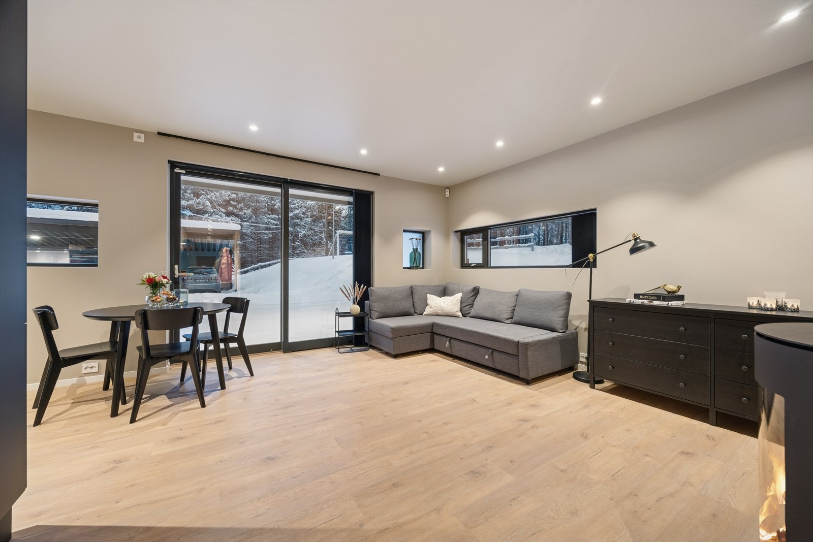 Leiligheten måler 59 kvm og ligger i byggets 1. etasje. Galleribilde