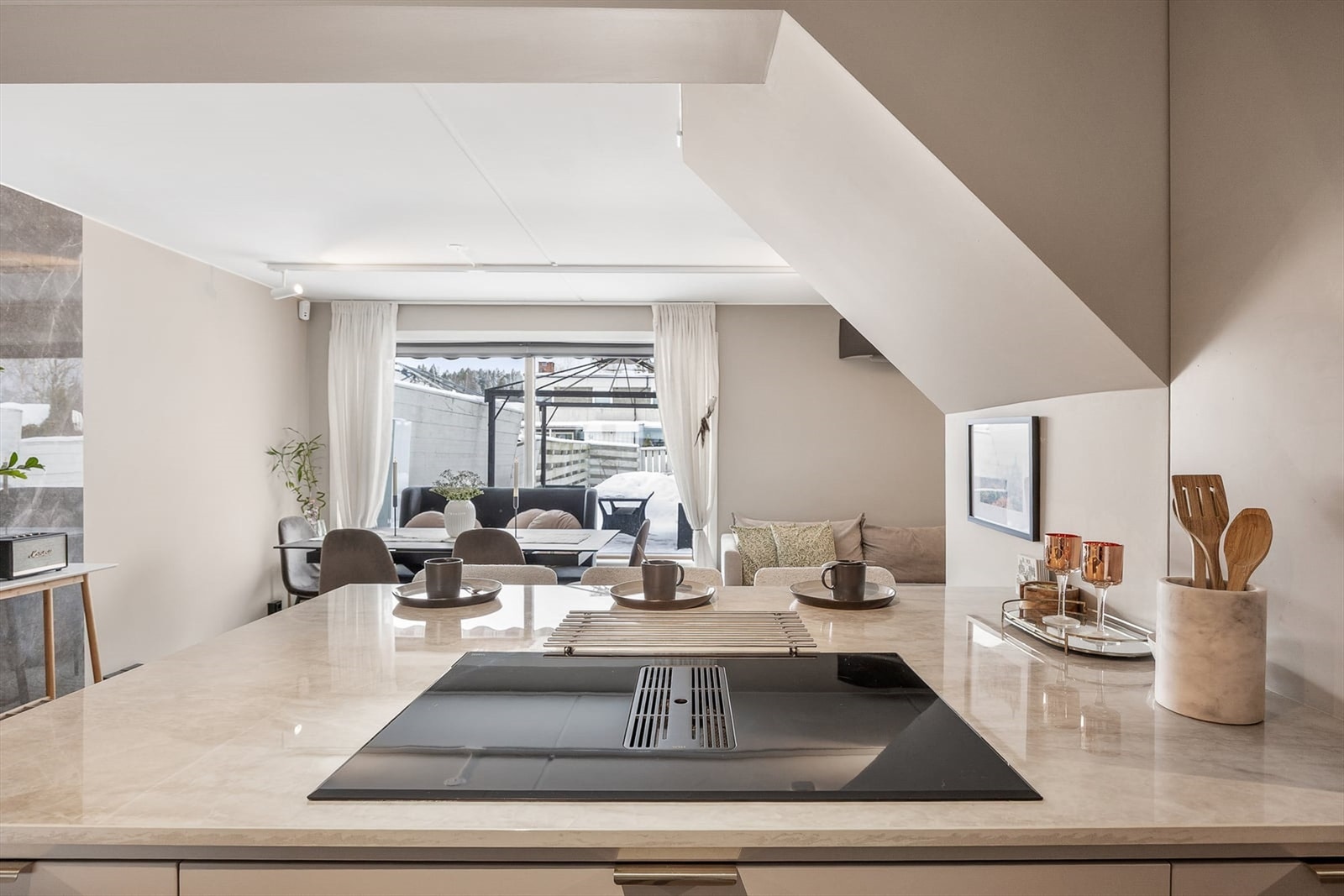 Platetoppen har integrert ventilasjon Galleribilde