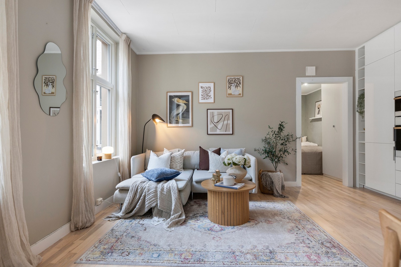 Vindusflatene er store fra år 2017. Galleribilde