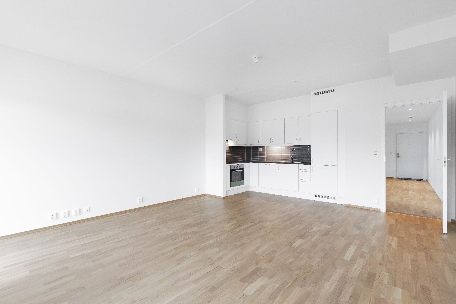 Kjøkken med hvitevarer Galleribilde