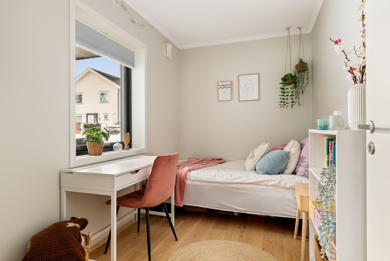 Lyst og luftig soverom. Galleribilde