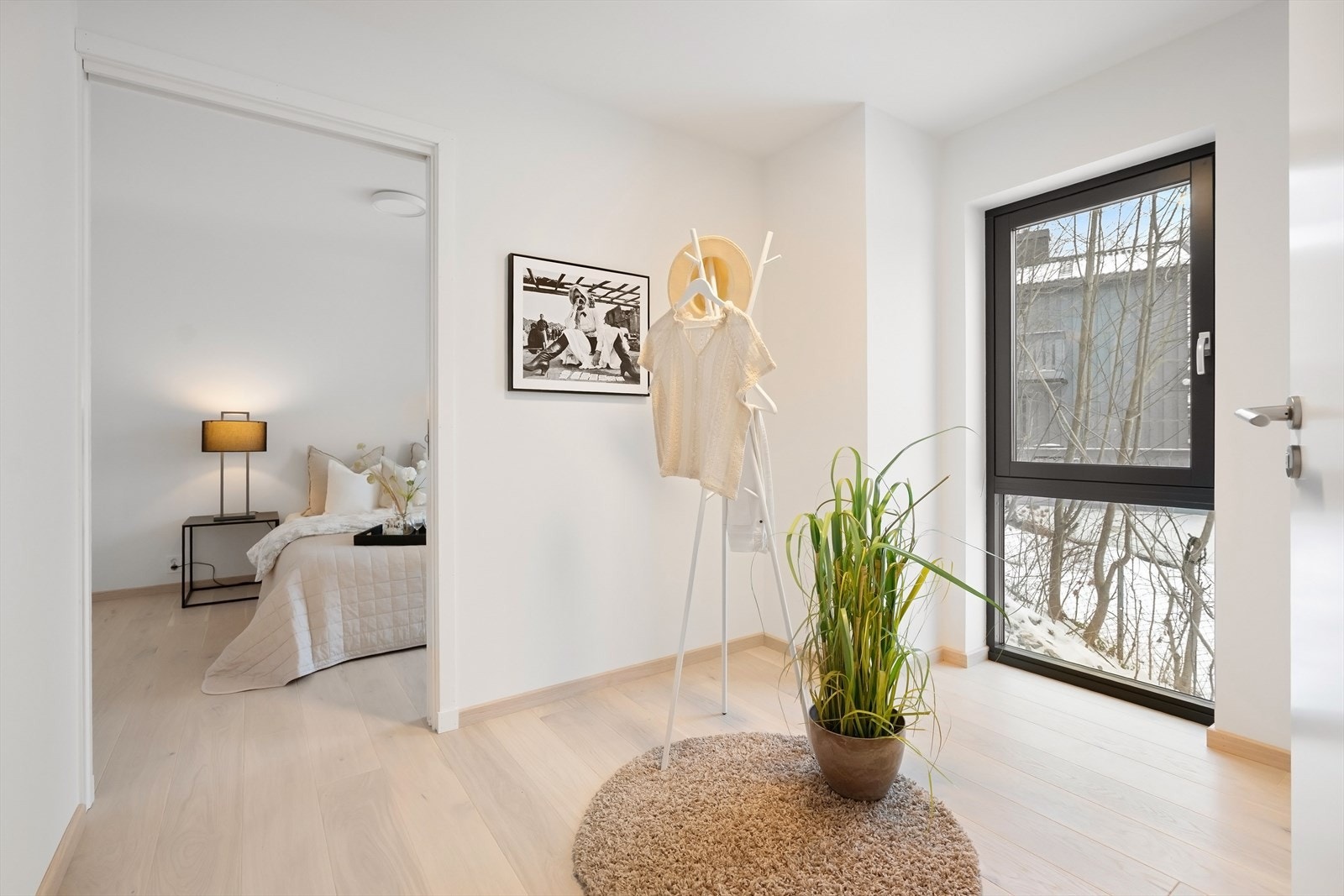 Hovesoverommet har walk-in-garderobe og eget bad Galleribilde