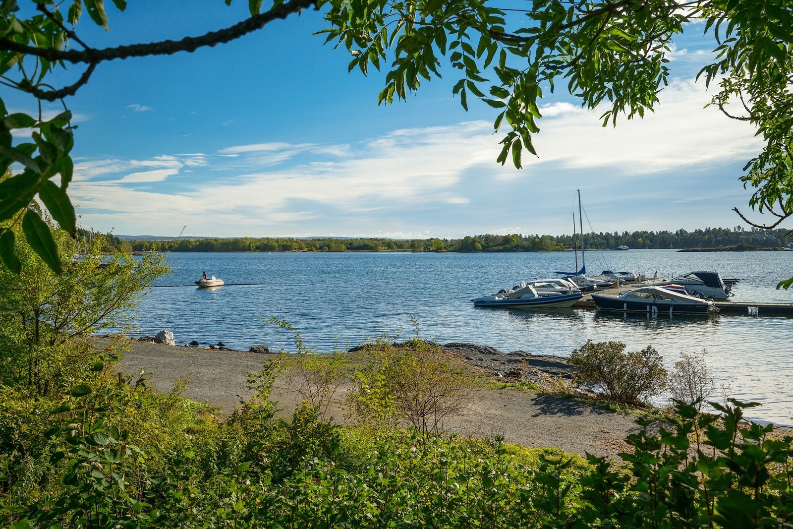 Turmulighetene er mange både sommer som vinter og nærhet til sjøen Galleribilde