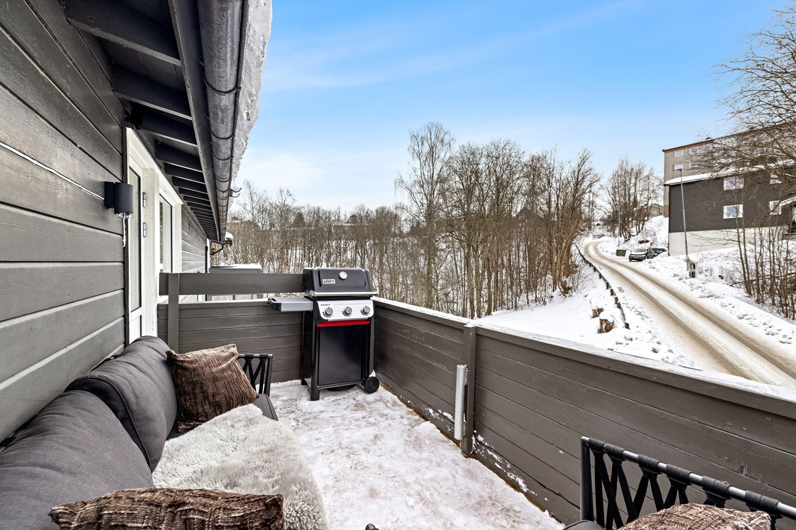 Gode solforhold gjør dette til en fin uteplass store deler av dagen. Galleribilde