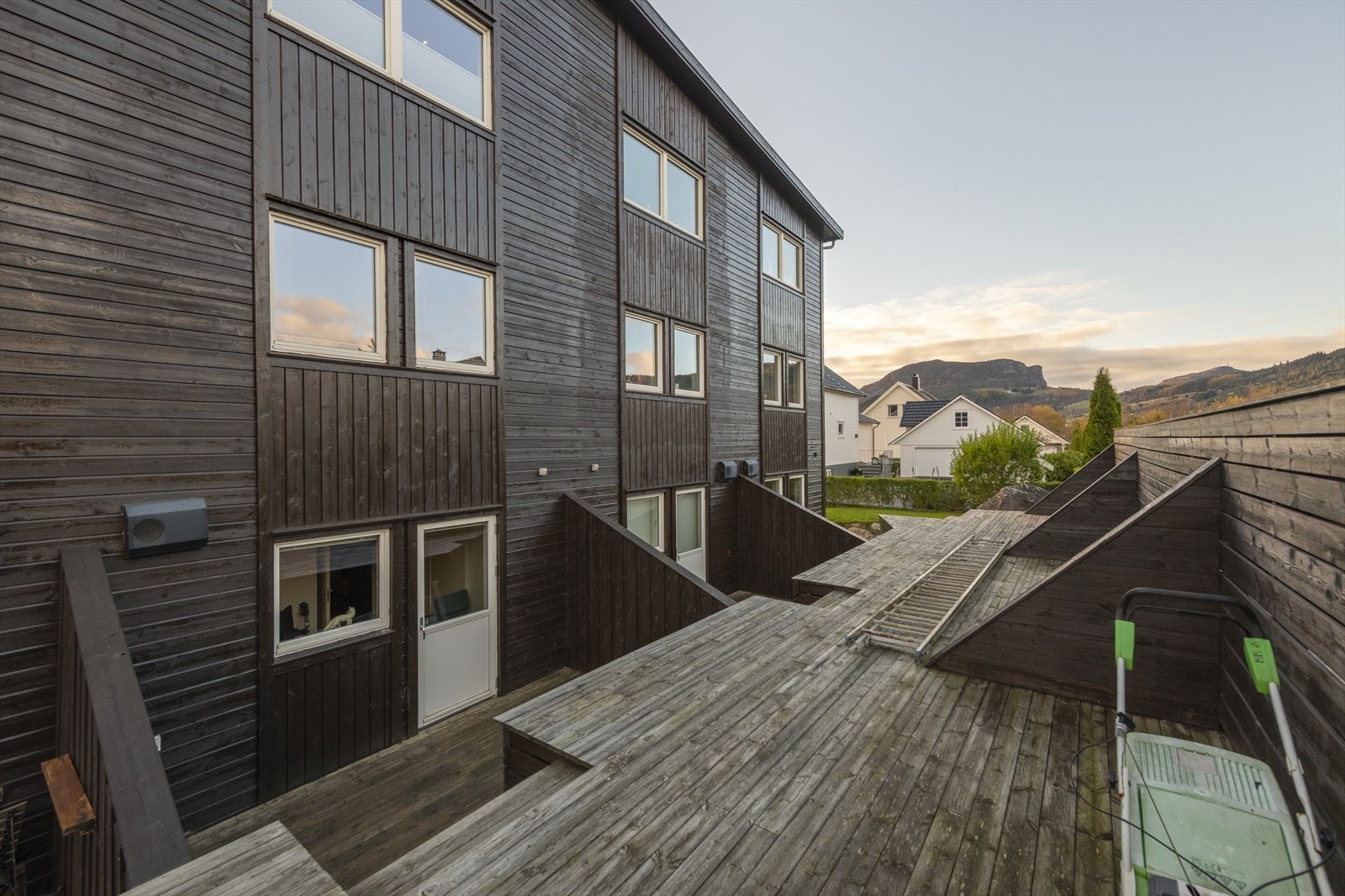 Terrasse. Galleribilde