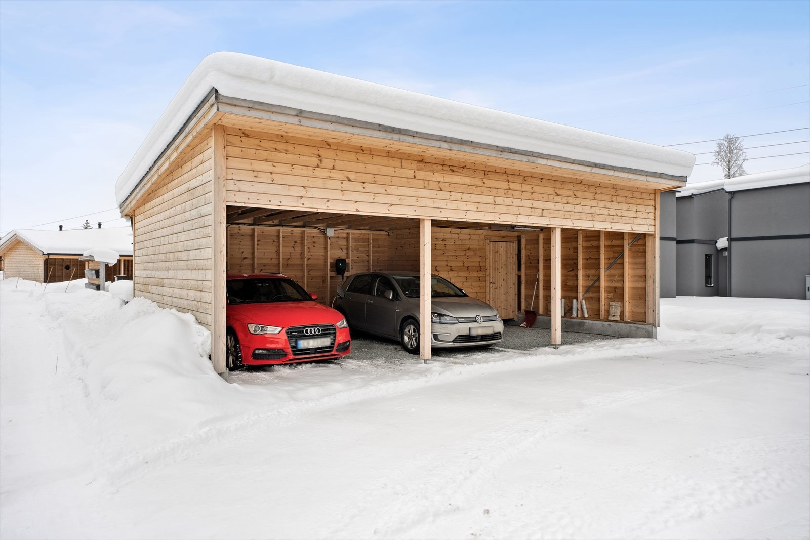 Det medfølger biloppstillingsplass i carport! Galleribilde