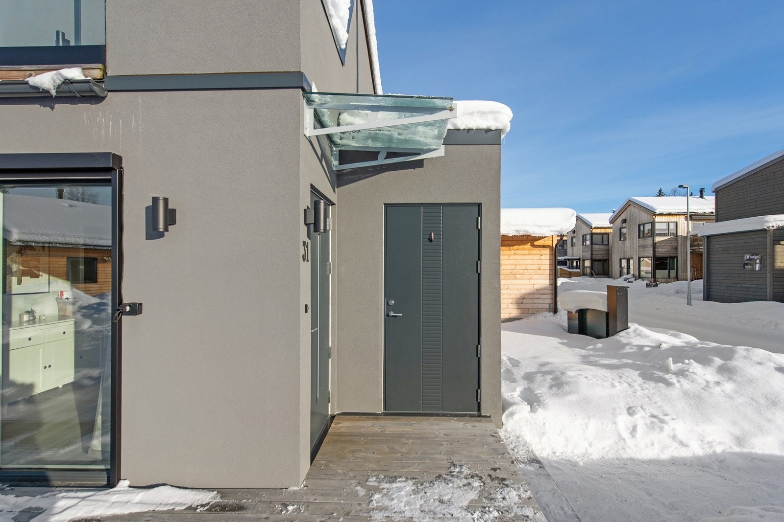 Boden som er I tilknytning til boligen er etterisolert, kledd og har panelovn. Galleribilde