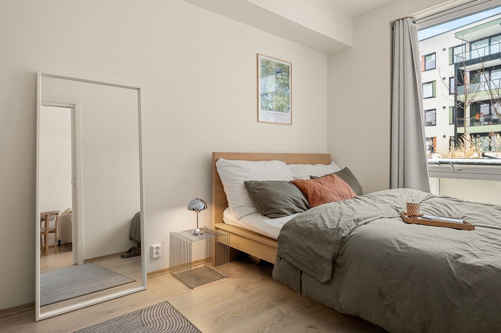 Soverommet finner du i tilknytning til stuen, det er på 8,5m² Galleribilde