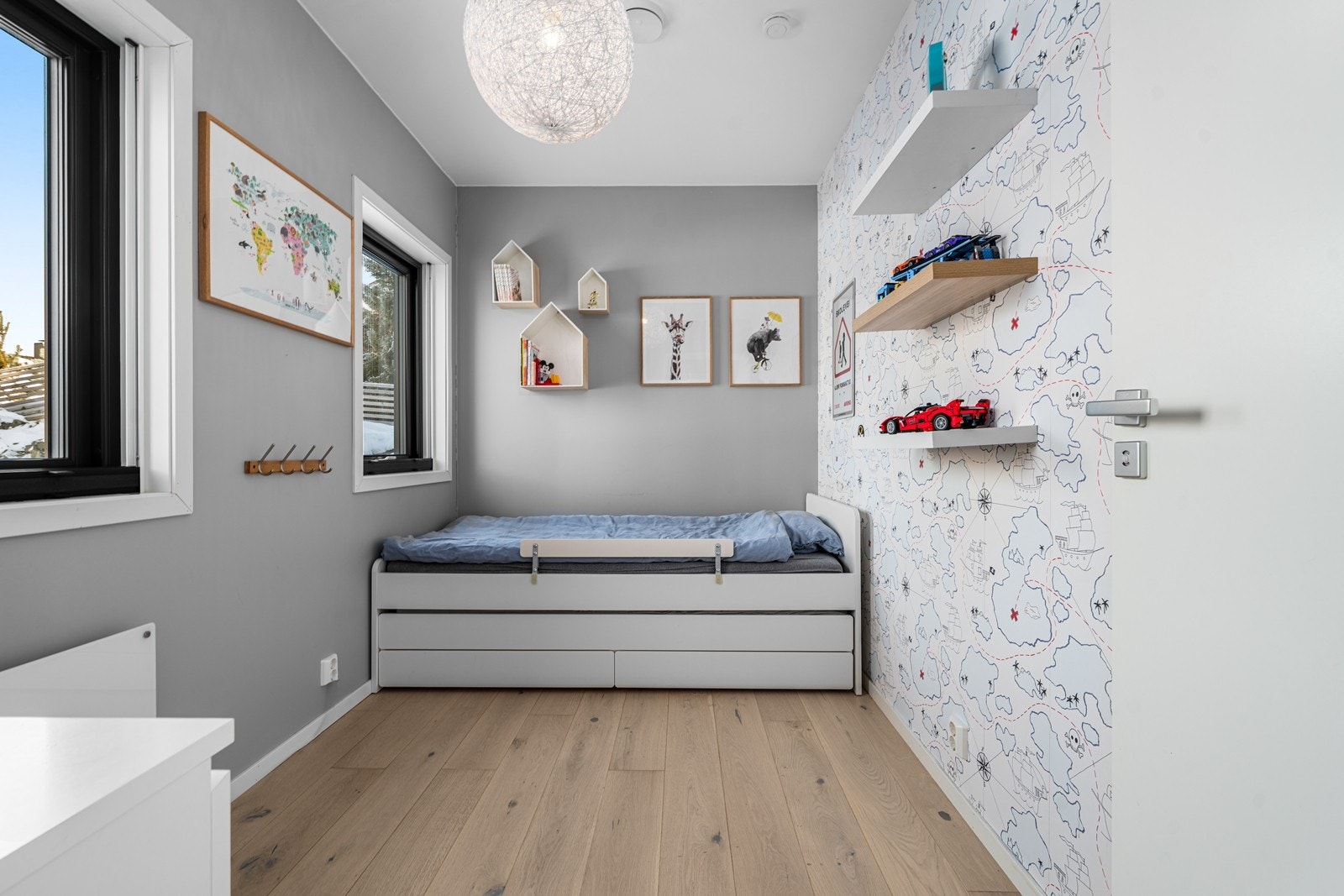 Soverom 2 | Spesialtilpassede plisségardiner. Galleribilde