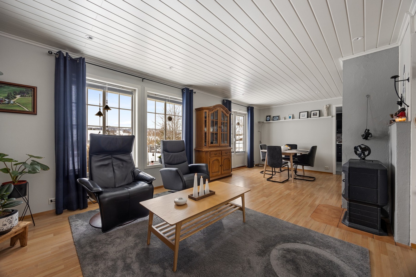 Stuen måler 39 kvm. Galleribilde