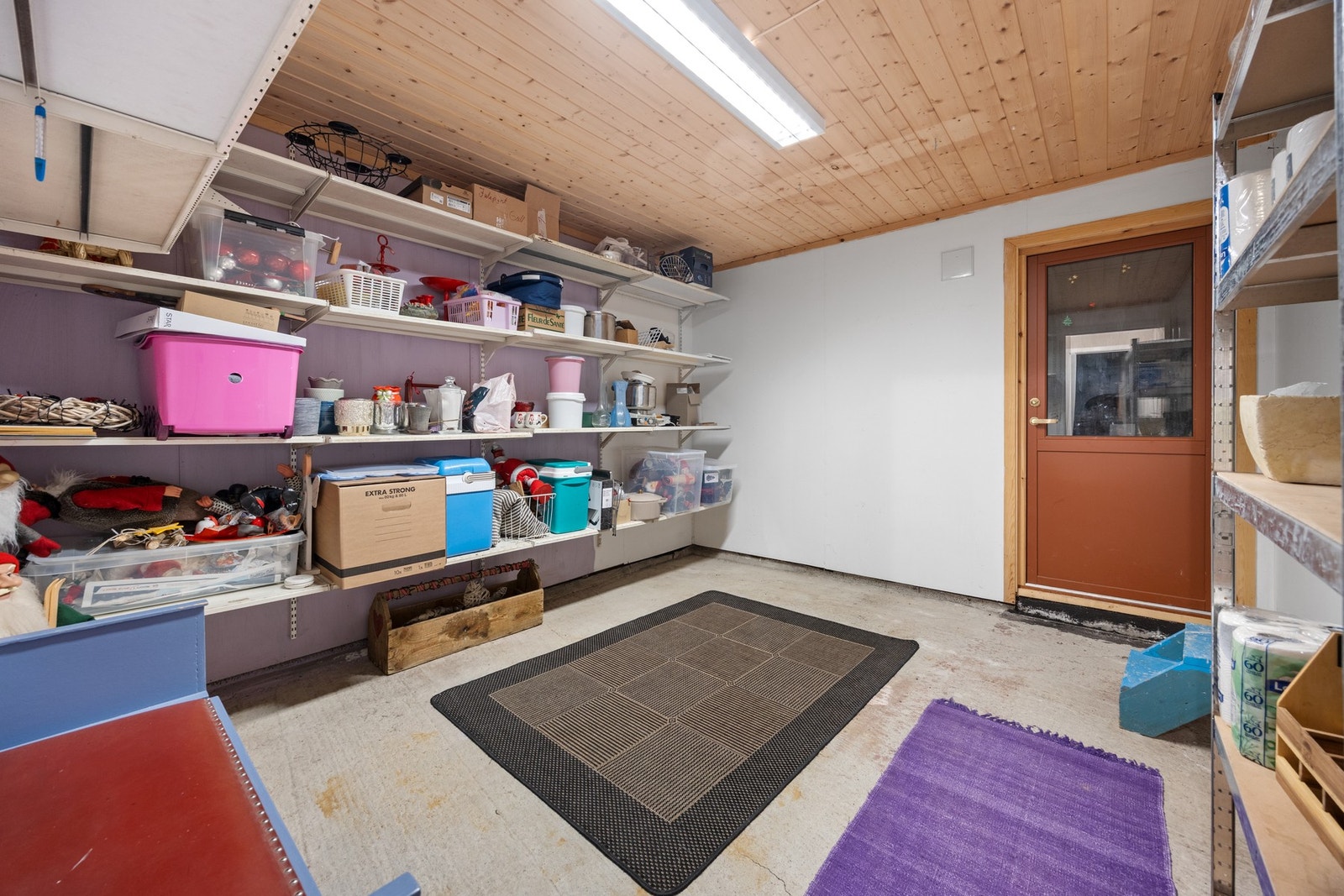 Bod - 13 kvm. Med dør ut. Galleribilde