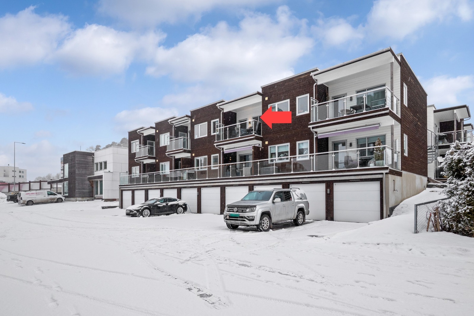 Leiligheten ligger toppetasjen - solrikt vendt mot sørvest! Galleribilde