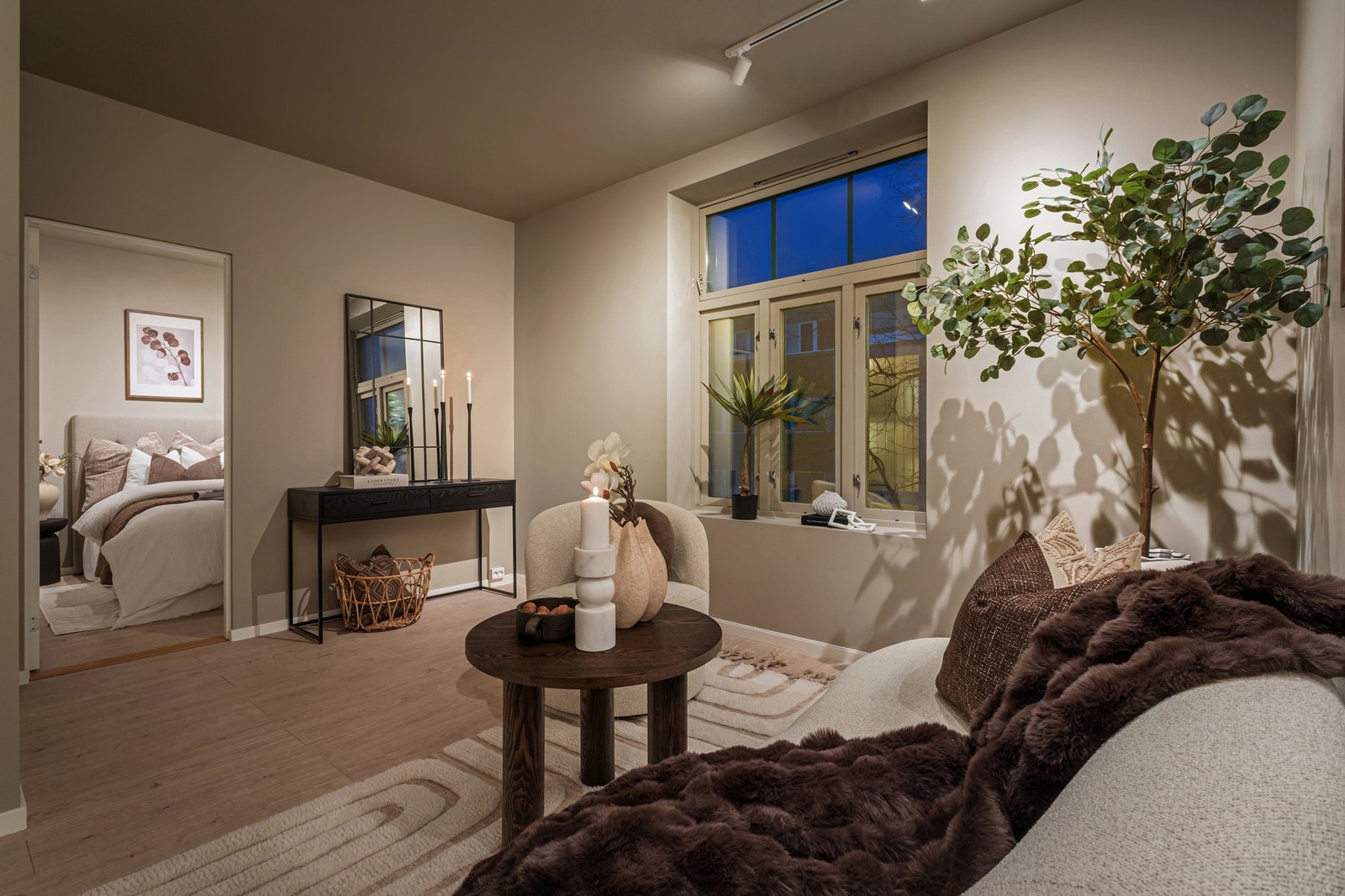 Leiligheten er nyoppusset i 2026 og holder en meget god standard. Galleribilde