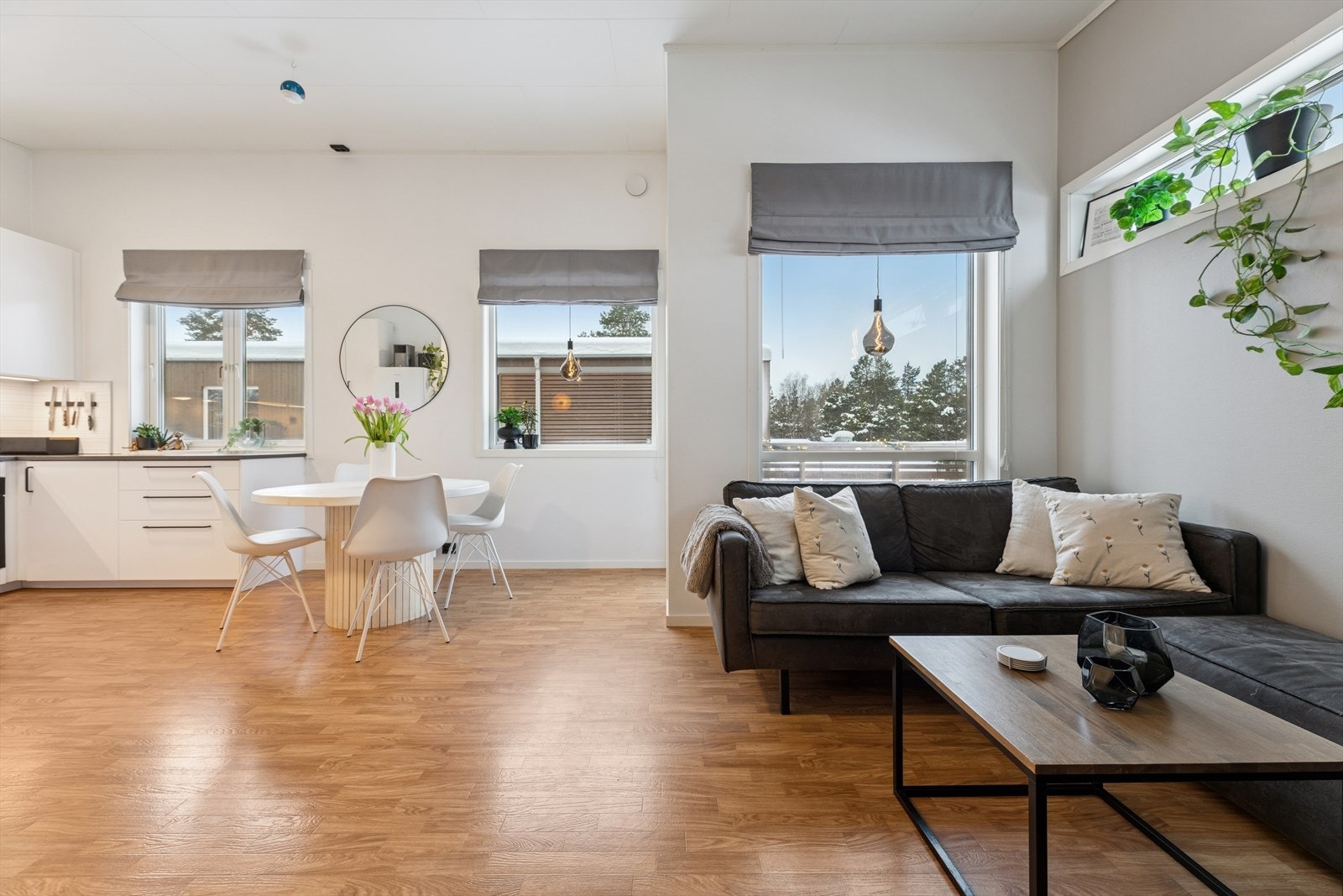 Velkommen til Kvileskogen 1D, presentert av Vidar Myklevoll for DNB Eiendom. Galleribilde