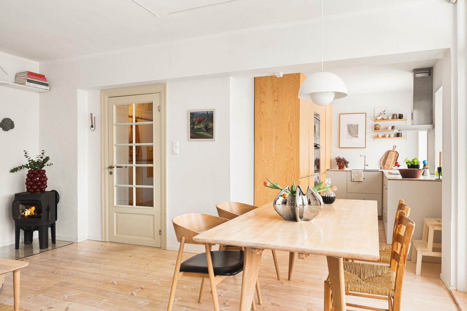 Samle familie og venner på gode måltider. Galleribilde