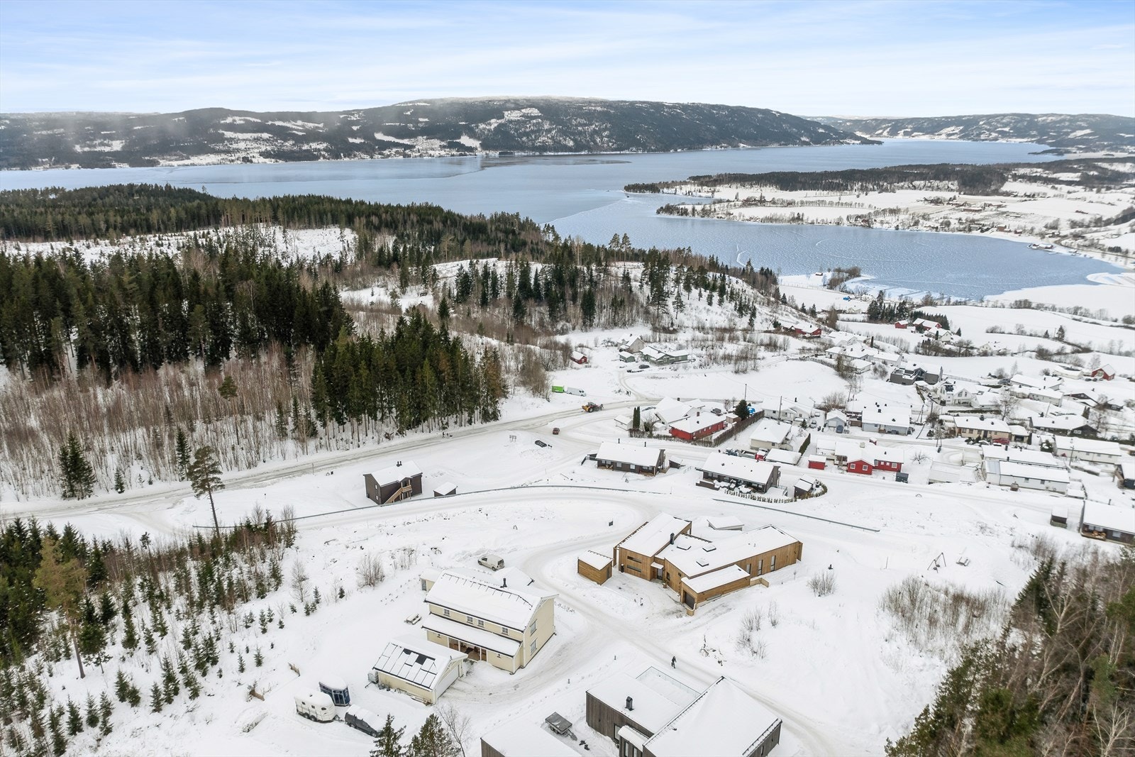 Går du med en drøm om å bygge ditt eget? Nå kan du sikre deg Brandbu´s flotteste utsikt! Galleribilde