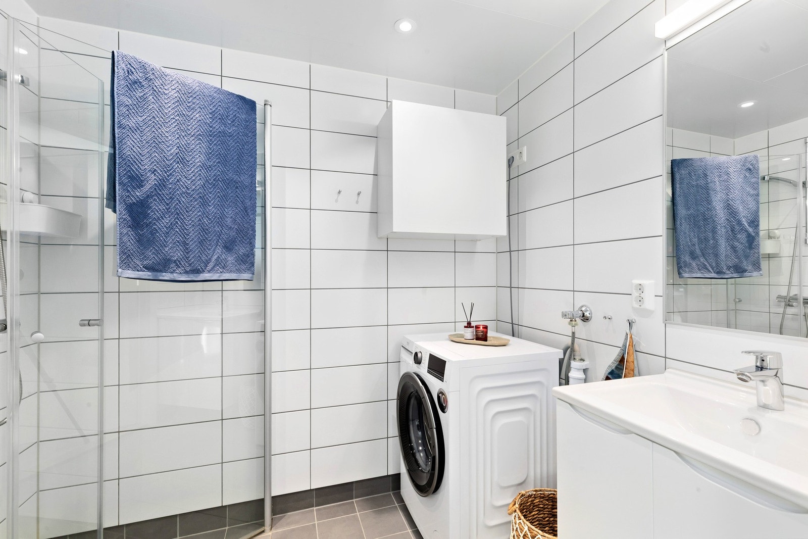 Lyst flislagt bad på 3,5 kvm med tilstandsgrad 0 av takstmann Galleribilde