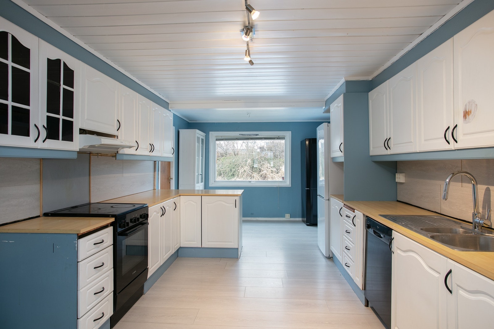 Romslig kjøkken Galleribilde