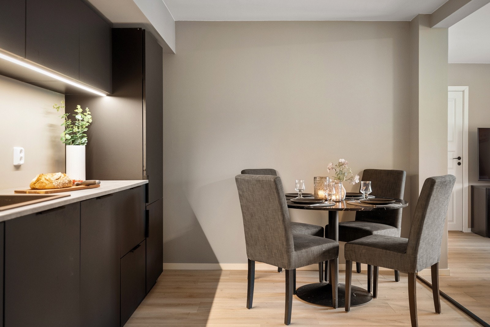 Her kan man invitere venner på hyggelig middagsselskap Galleribilde