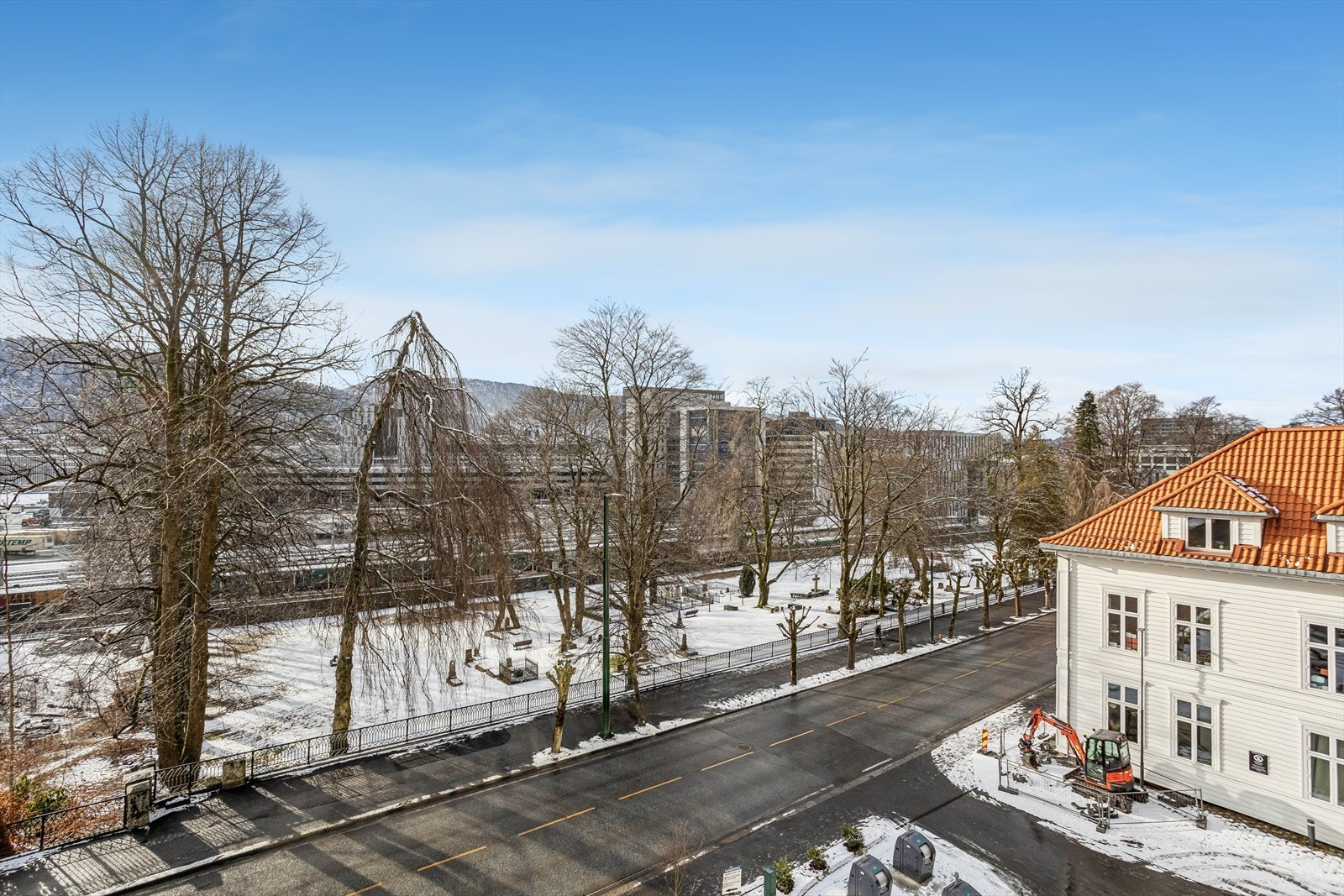 Nærheten til Bergen busstasjon og Jernbanestasjonen sikrer et meget godt kollektivtilbud. Galleribilde