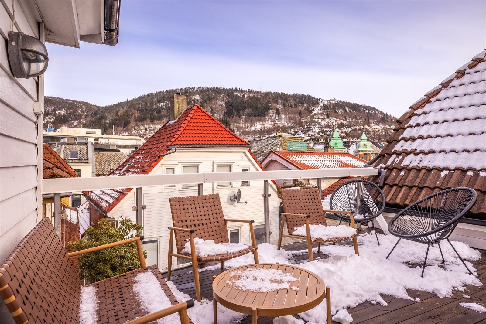 Herlig felles takterrasse med utsikt til Fløyen. Galleribilde