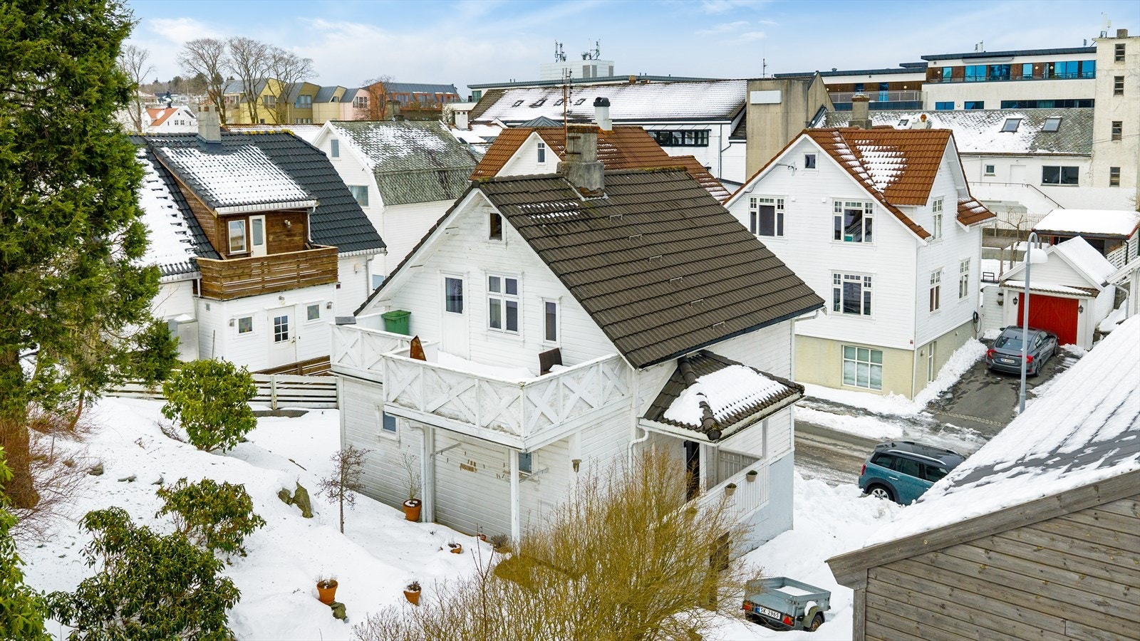 Torfæusgaten 3 er en innholdsrik enebolig over tre plan Galleribilde