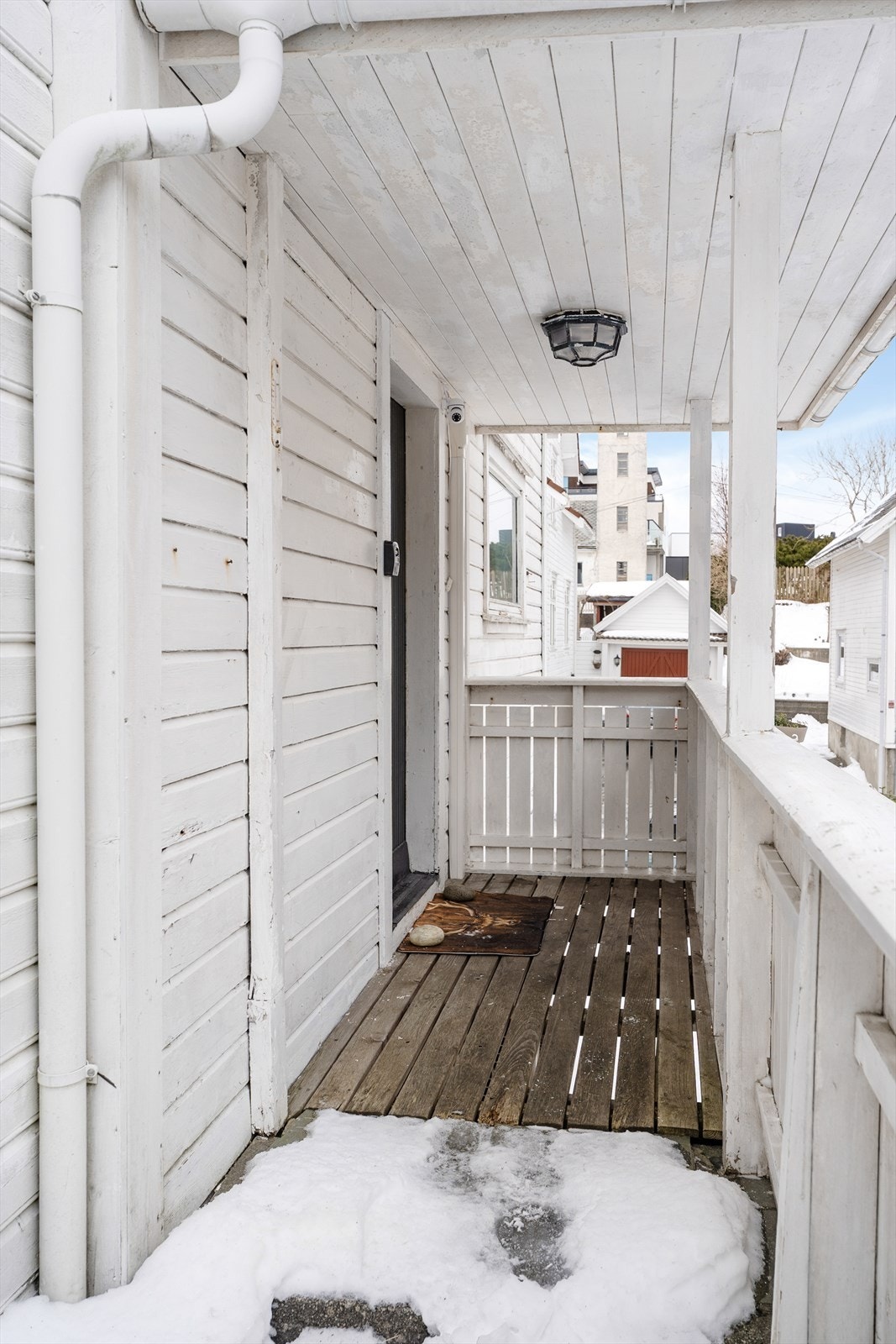 Overbygget inngangsparti Galleribilde