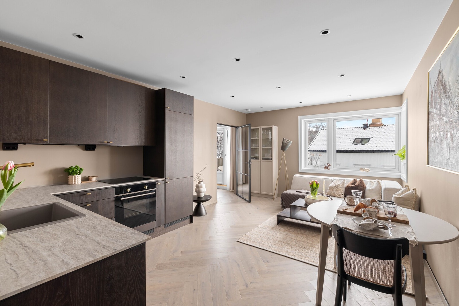 Nytt sikringsskap, elektrisk og spotter. Galleribilde