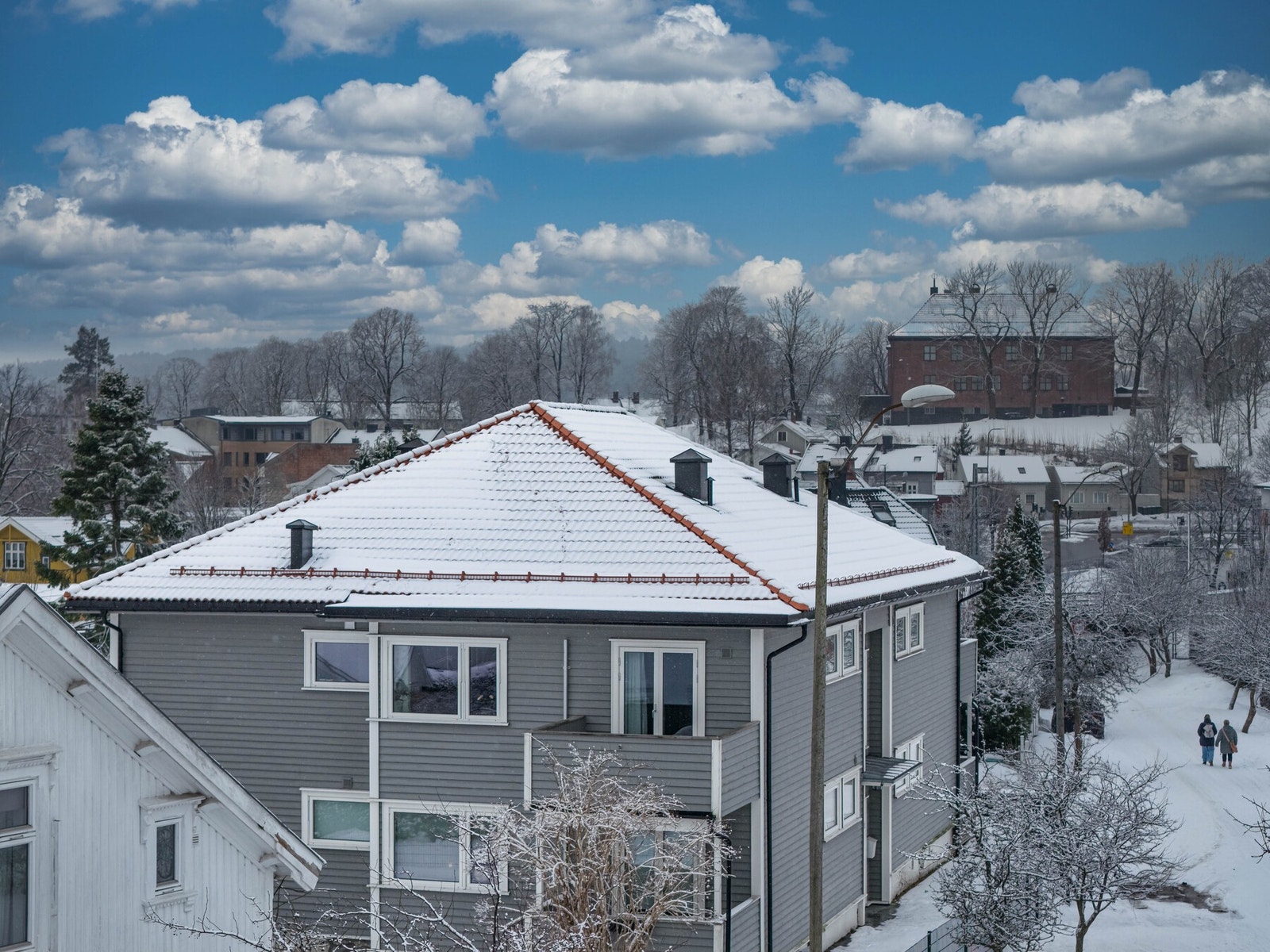 Her bor du fint til i 2 etasje av bygget. Galleribilde