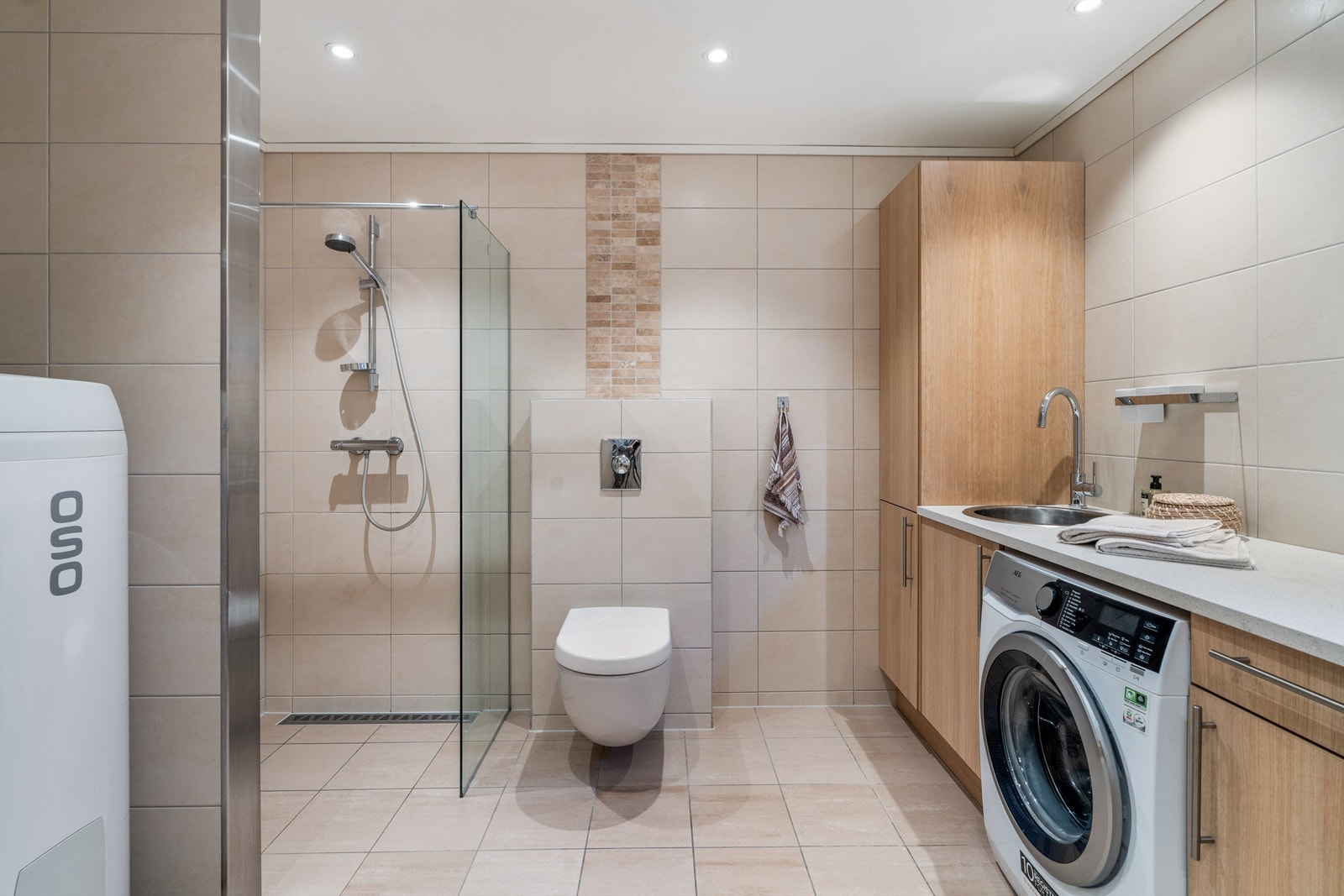 Bad / vaskerom i kjeller. Galleribilde