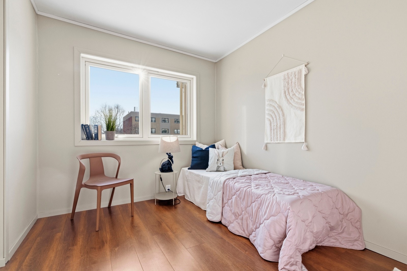 Soverom 3. Det er nylig lagt nytt laminatgulv i dette rommet. Galleribilde