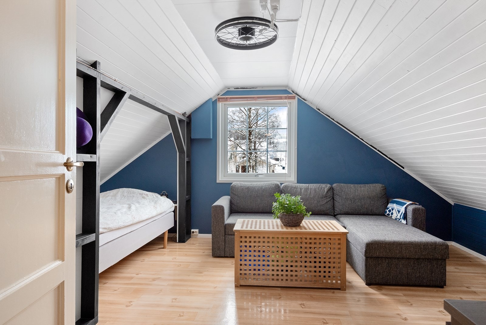 Soverom 1 loftetasje Galleribilde