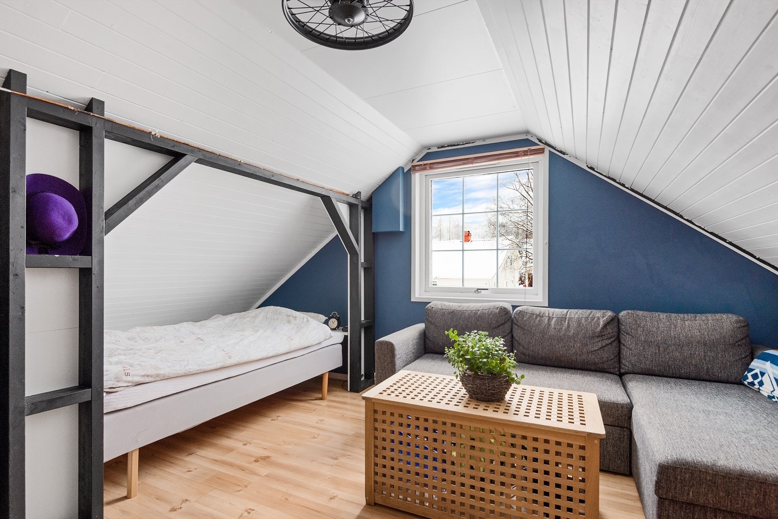 Soverom 1 loftetasje Galleribilde