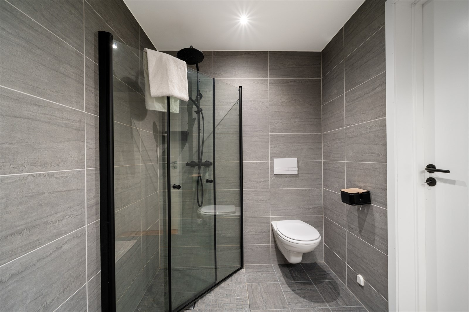 - Badet måler 4,6m² - Galleribilde