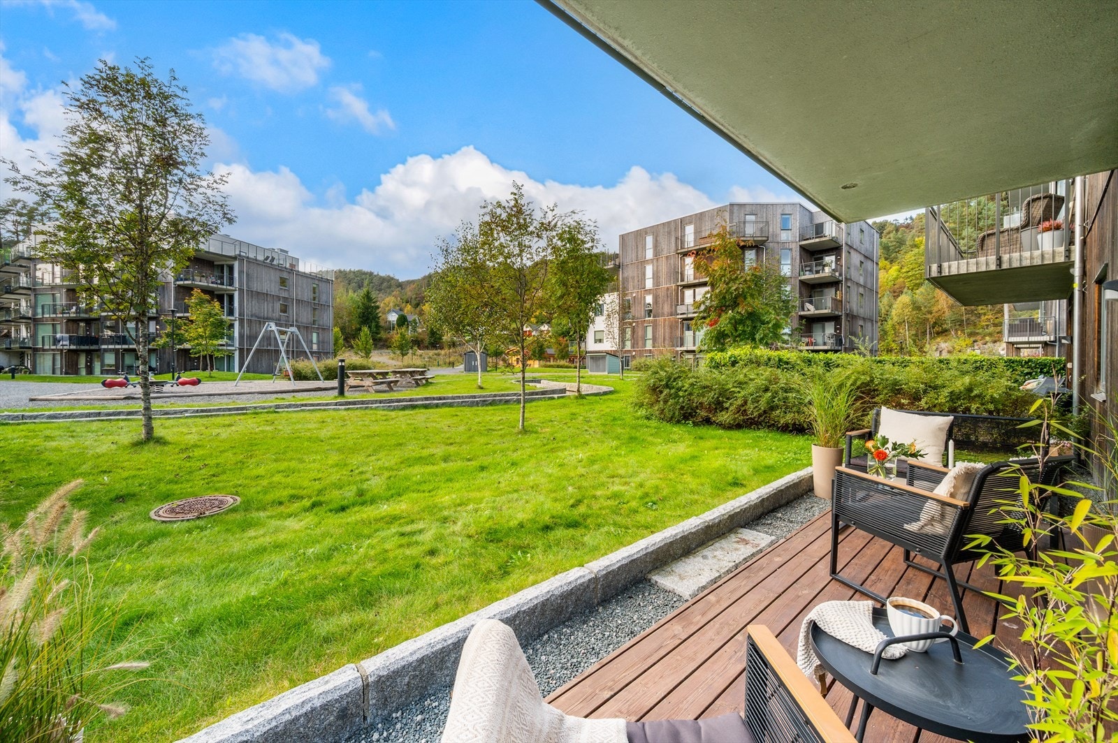 - Mye inkludert i felleskostnadene, blant annet kabel-tv, dugnad og felles byggforsikring - Galleribilde