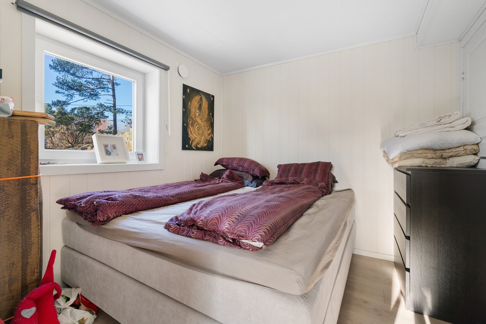 Vindu med godt lysinnslipp og nye overflater fra 2021. Galleribilde