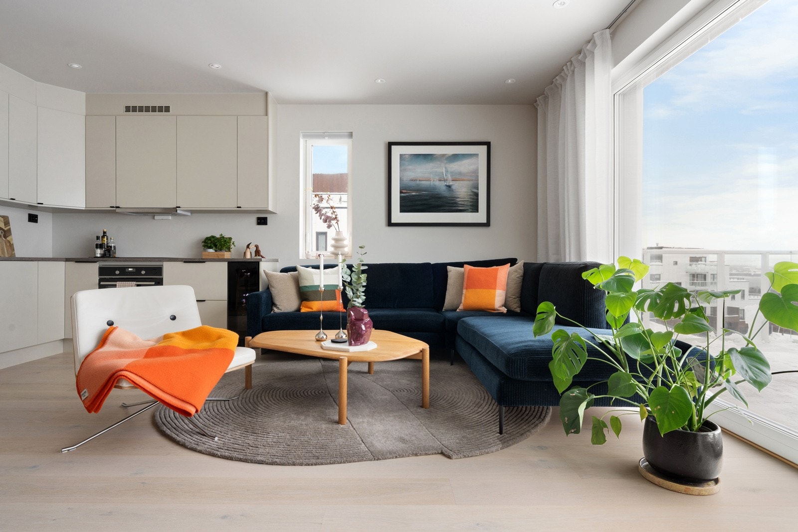 Felleskostnadene inkluderer bl.a. oppvarming og varmtvann (a-konto), internett via fiber og byggforsikring.