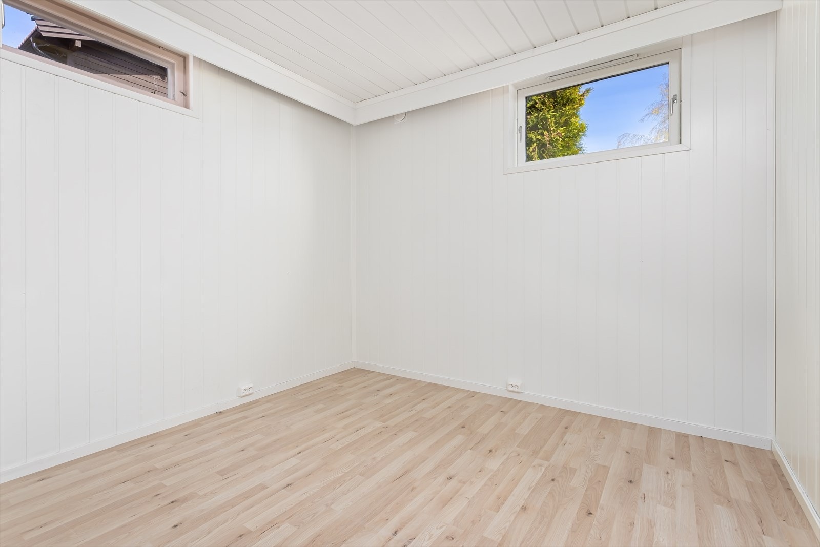 I underetasjen er det totalt to soverom som begge er av god størrelse. Galleribilde