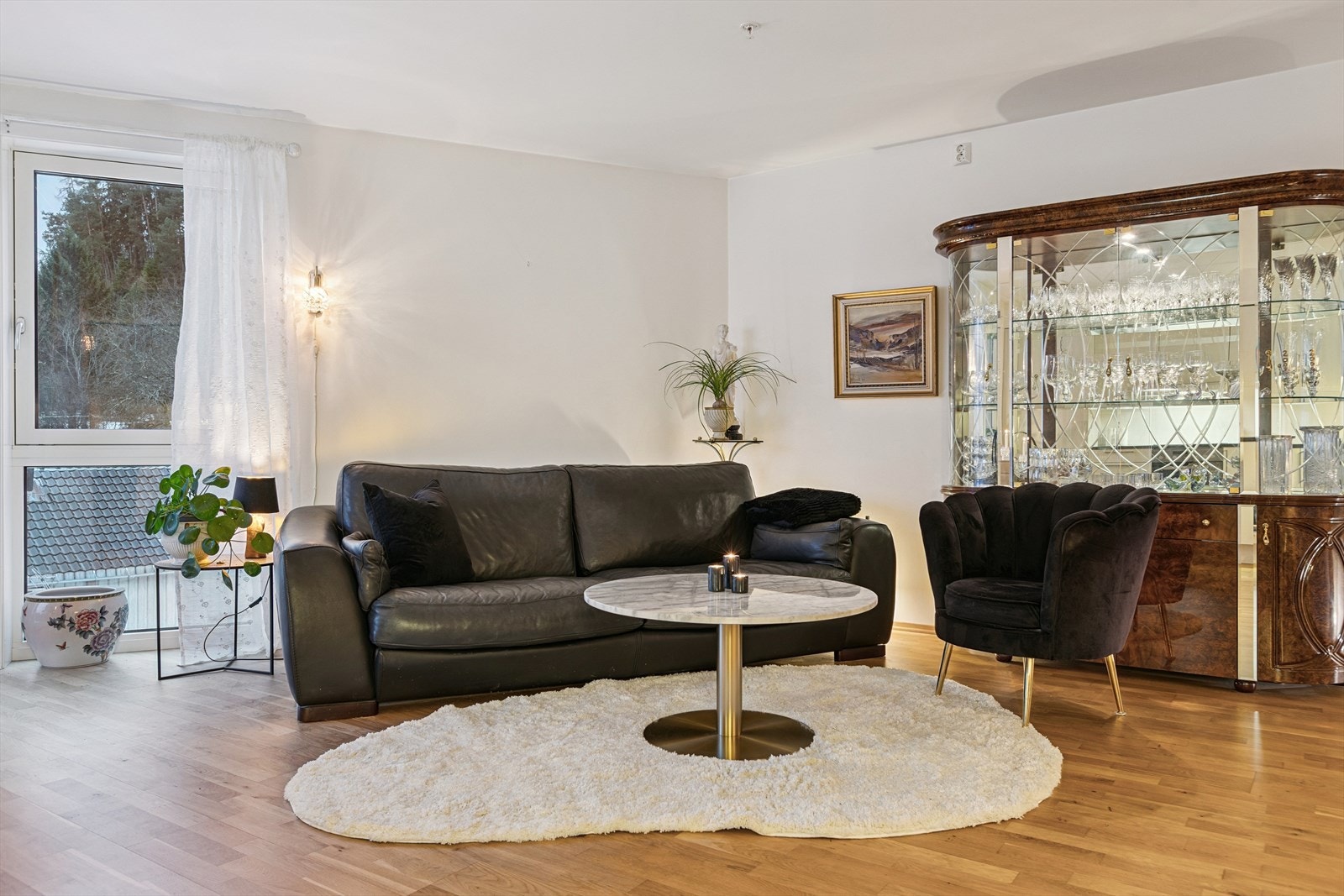 Velkommen til Mellomila 91B - en moderne og attraktiv leilighet i 4. etasje. Foto: Eivind Mølnå Galleribilde