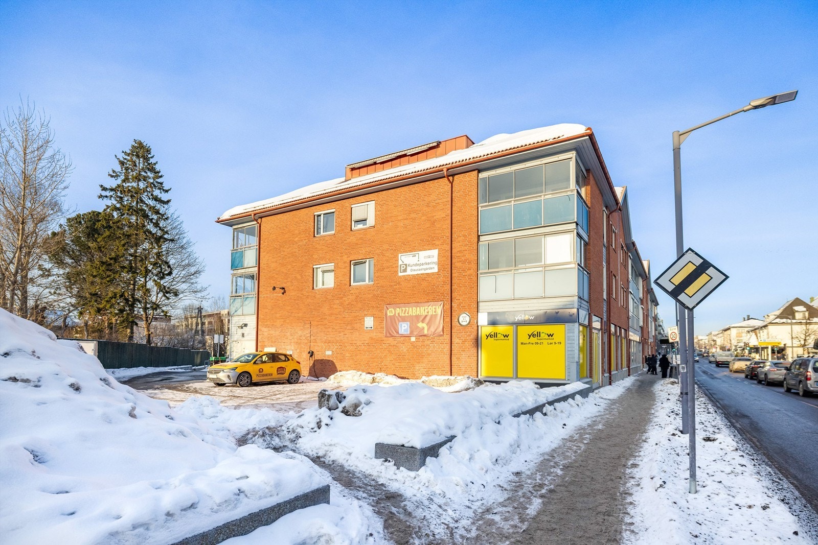 Fellesutgiftene inkluderer TV og internett. Galleribilde