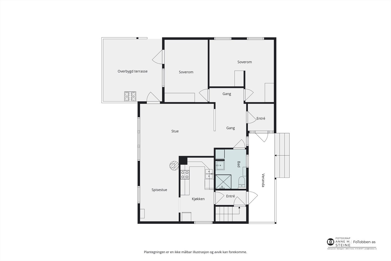 Hovedetasjen har en arealeffektiv planløsning med to soverom, bad, kjøkken og stue. Galleribilde