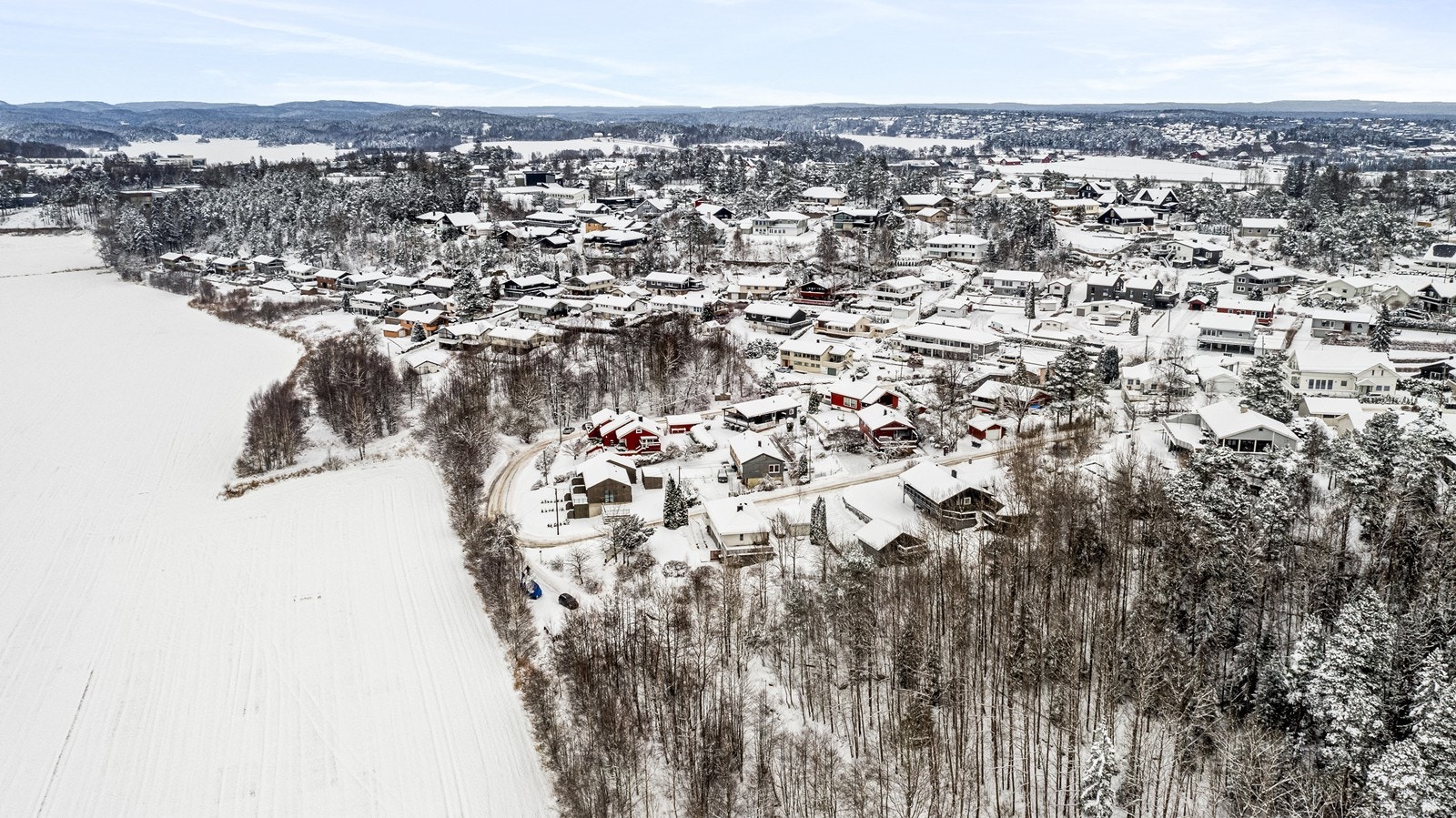 Her bor du med kort vei til både skoler og barnehager. Galleribilde