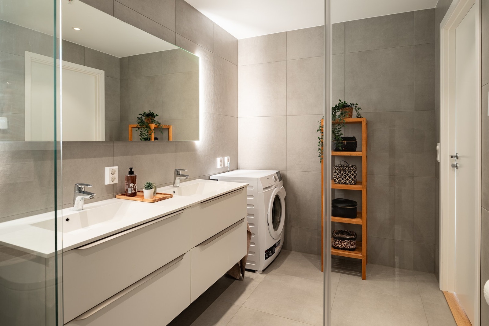 Badet er oppgradert gjennom tilvalg og er på hele 7,5 kvm. Galleribilde