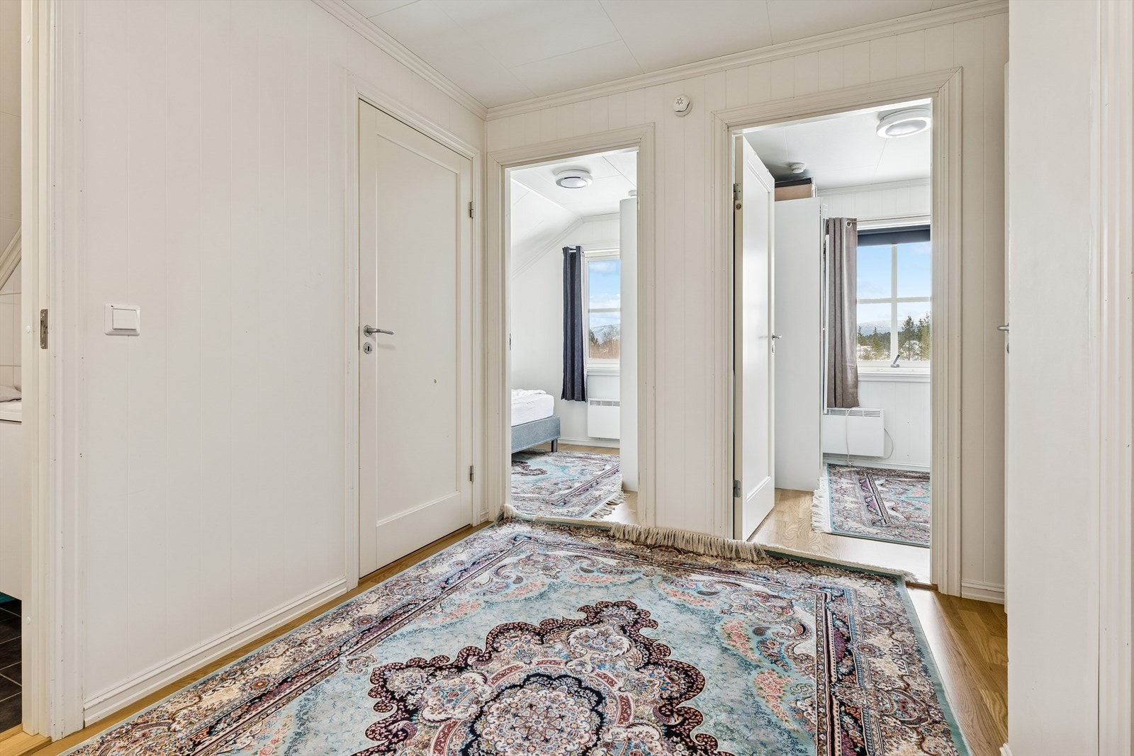 Gangen på loftet gir adkomst til etasjens ulike rom. Galleribilde