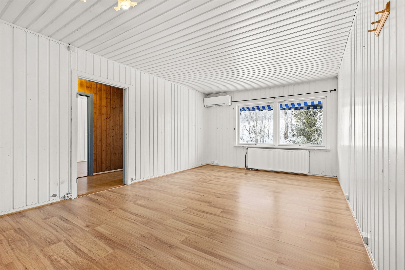 Stue i leilighet i midten i 1 etg. Galleribilde