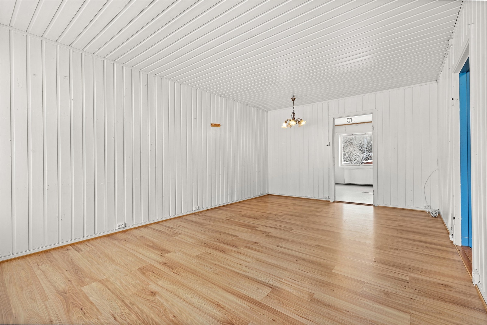 Stue i midtleilighet Galleribilde