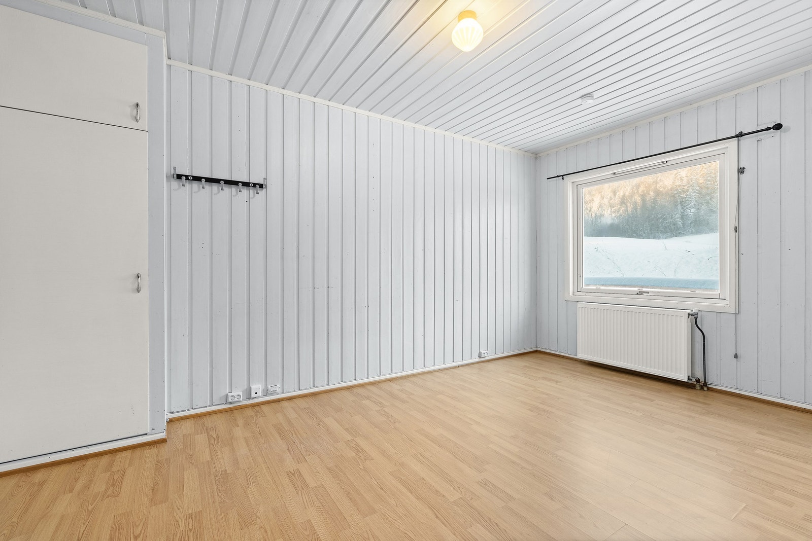 Soverom i leilighet i midten av 1 etg. Galleribilde