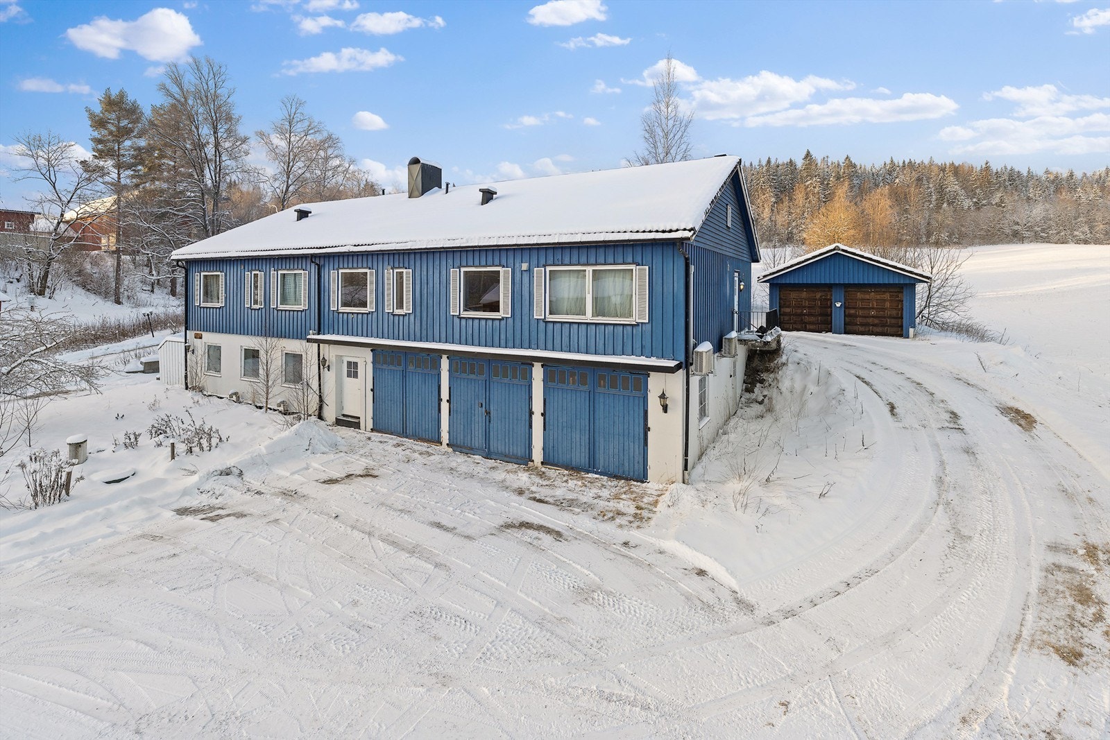 Det er etablert adkomst rundt bygningen Galleribilde