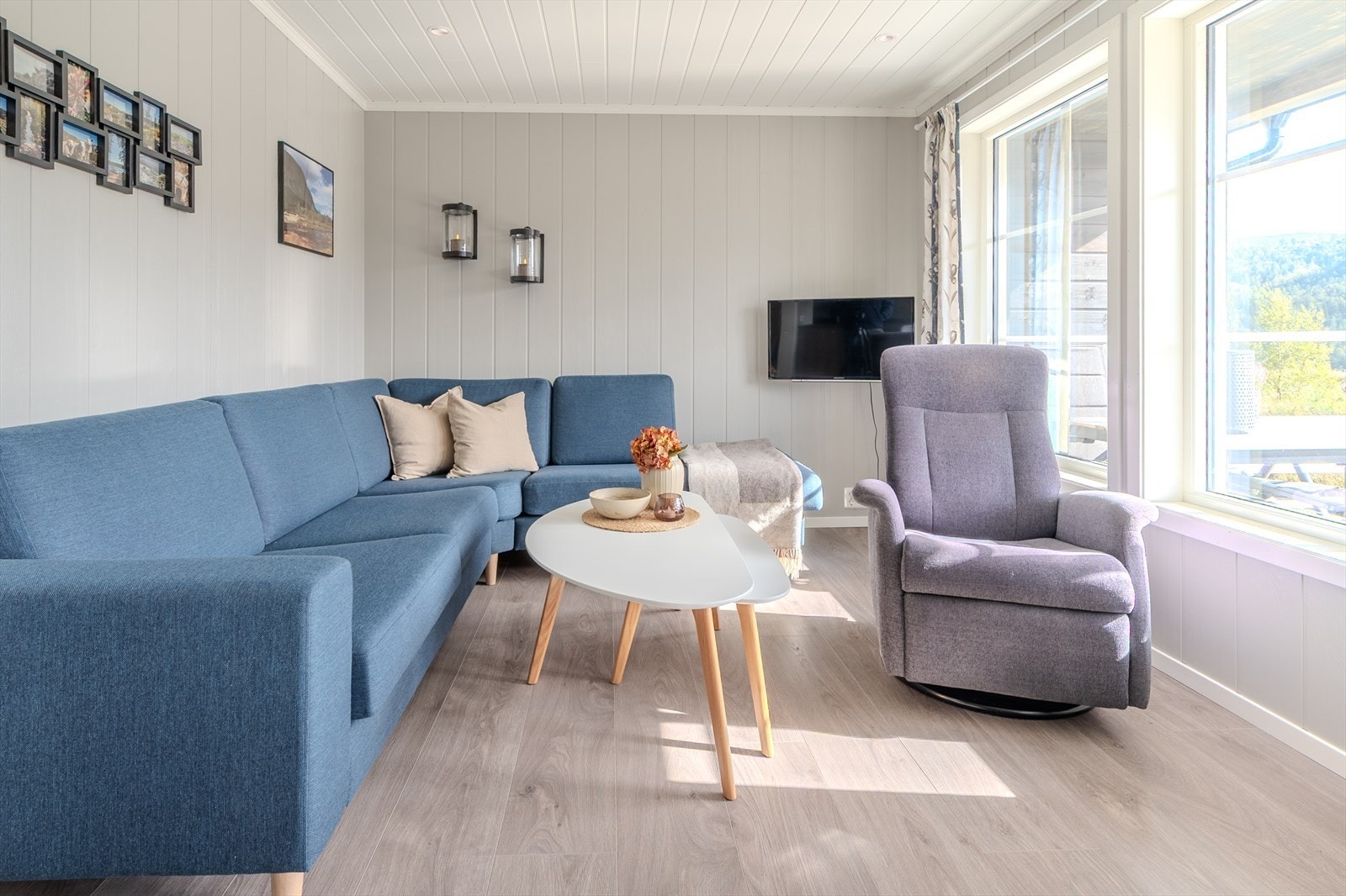 Store vinduer gir godt med lysinnslipp Galleribilde